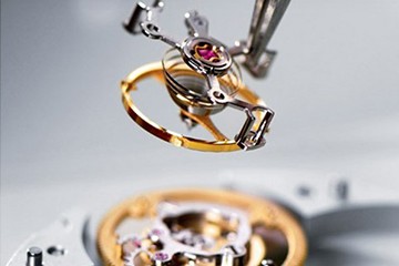 天津欧米茄手表有水珠维修