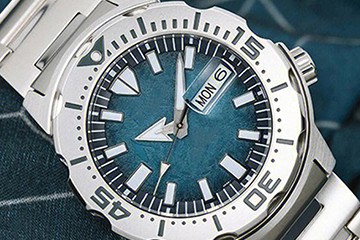 天津欧米茄表有水气维修